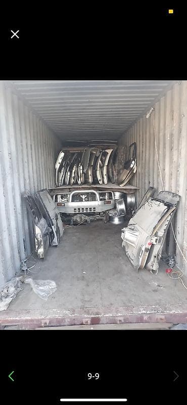 продаю на запчасти: Кузовные детали на митсубиси — 2