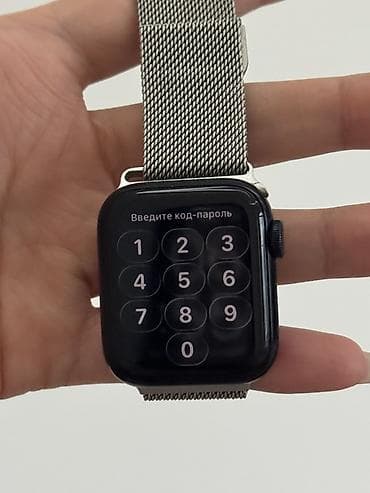 Продаю Apple Watch SE (40 мм), пользовалась несколько раз, состояние