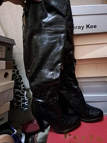 Жеке буюмдар: 1). Вечерняя обувь. На выпускной. 39размер, Merry Kea. За — 7