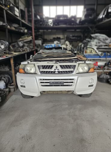 Бампер Mitsubishi, Б/у, Оригинал at lalafo.kg Бампер Mitsubishi, Б/у, Оригинал