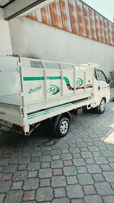 dodge challenger 3.6: Свежий Hyundai Porter II, бортовой малотоннажный грузовик в белом — 9