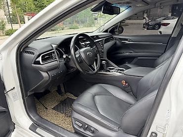 corolla s: Toyota Camry: 2019 г., 2.5 л, Автомат, Гибрид, Седан — 8