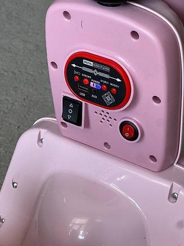 Детские самокаты: Детский электроскутер-трицикл с двумя сиденьями, розовый - Три колеса — 4