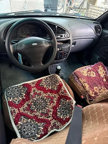 mini kooper: Ford Fiesta: 2002 г., 1.3 л, Механика, Бензин, Хэтчбэк — 6