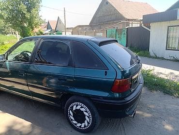 Opel Astra: 1995 г., 1.6 л, Механика, Бензин, Хэтчбэк — 2