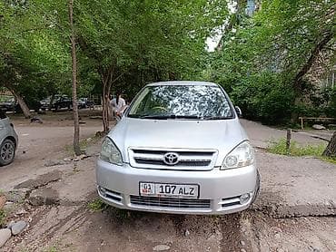 Toyota Ipsum: 2003 г., 2.4 л, Автомат, Газ, Минивэн