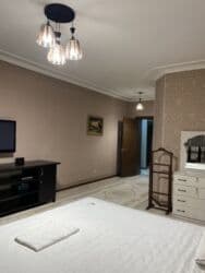 дом по улице бакая бишкек: 280 кв. м, 6 бөлмө, Брондолгон эшиктер, Евроремонт, Кондиционер — 7