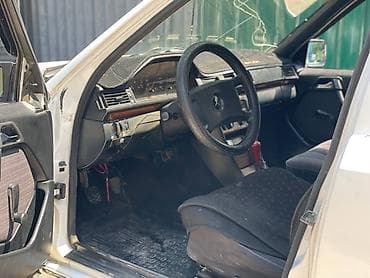 Mercedes-Benz W124: 1988 г., 2.3 л, Кол менен иштөөчү, Бензин, Седан — 6