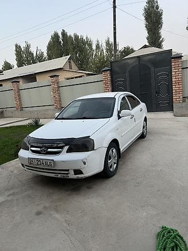 Chevrolet Lacetti: 2005 г., 1.6 л, Механика, Бензин, Седан