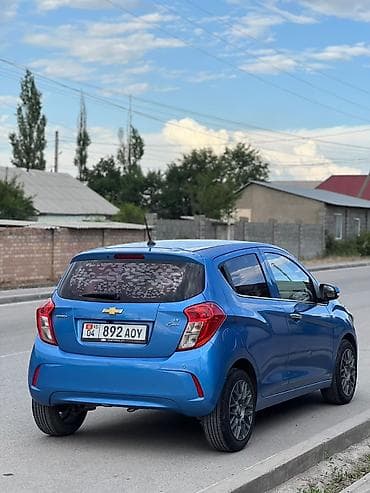 Продажа авто: Chevrolet Spark: 2017 г., 0.1 л, Автомат, Бензин, Хэтчбэк — 3