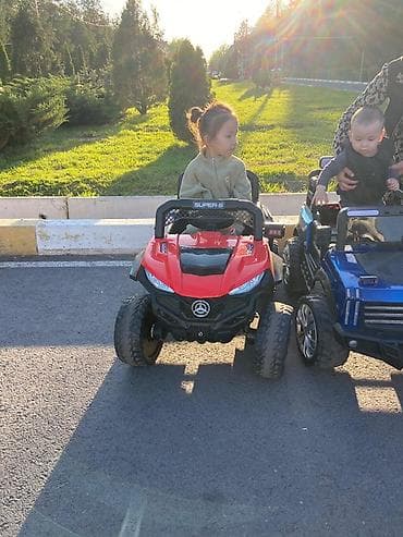 автомат детский: Детский электрокар, Б/у — 2