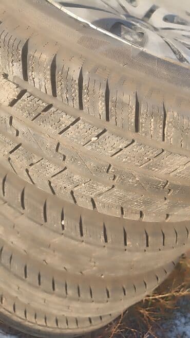 сколько стоят зимние шины на машину: Mitsubishi Space Wagon: 1995 г., 2 л, Механика, Дизель, Минивэн — 6