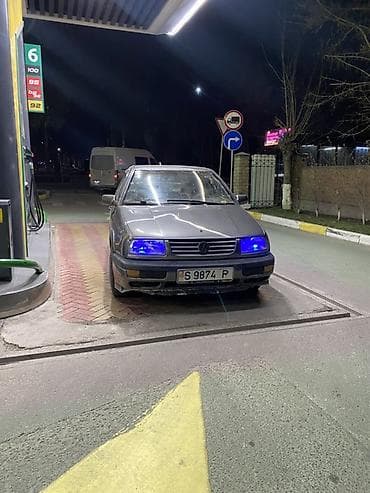 vw golf 2: Volkswagen Vento: 1992 г., 2 л, Механика, Бензин, Седан — 1