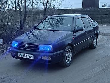 ej ve: Volkswagen Vento: 1992 г., 1.8 л, Механика, Бензин, Седан — 4
