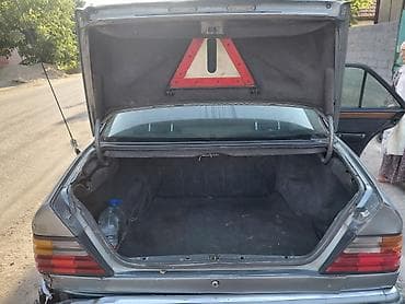обмен на мерс 124: Mercedes-Benz W124: 1991 г., 2.5 л, Механика, Дизель, Седан — 5