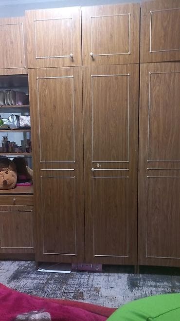 шкаф с полочками: Гарнитур для спальни/гостиной в едином стиле под дерево (ламинат с — 4