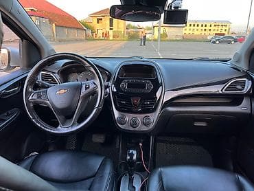 Chevrolet Spark: 2019 г., 0.1 л, Вариатор, Бензин, Хэтчбэк