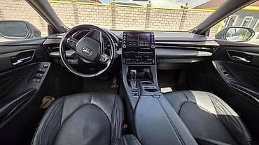 corolla s: Toyota Avalon: 2021 г., 2.5 л, Гибрид, Седан — 7