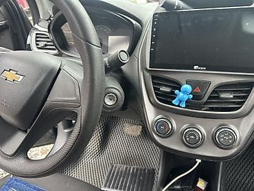 авто в аренду с последующим выкупом в бишкеке: Chevrolet Spark: 2019 г., 1 л, Вариатор, Бензин, Хэтчбэк — 7