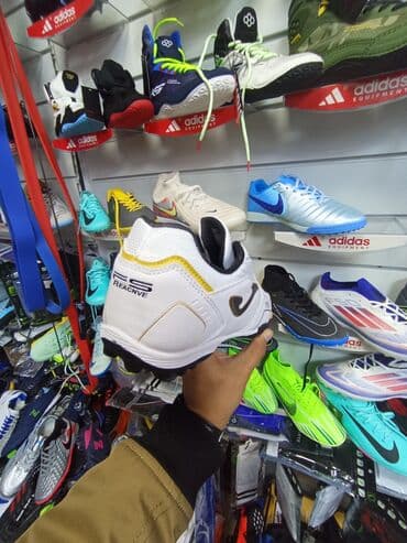 спортивное оборудование: Мужские кроссовки, 41, Joma, Новый, цвет - Белый, Платная доставка — 3