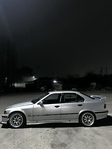BMW 3 series: 1997 г., 2.5 л, Автомат, Бензин, Седан at lalafo.kg BMW 3 series: 1997 г., 2.5 л, Автомат, Бензин, Седан