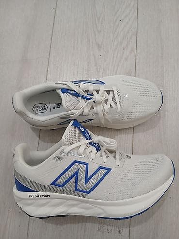 Мырзалардын бут кийими: Эркектердин кроссовкасы, 38, New Balance, Жаңы, түсү - Ак, Өзү алып кетүү — 1
