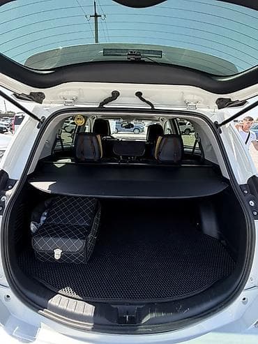 avalon 2017: Toyota RAV4: 2017 г., 2.5 л, Автомат, Бензин, Кроссовер — 8