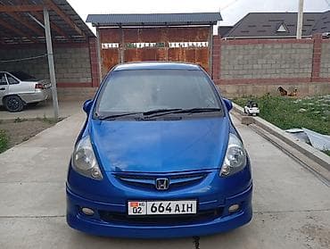 mini ev: Honda Fit: 2005 г., 1.3 л, Вариатор, Бензин, Хэтчбэк — 2