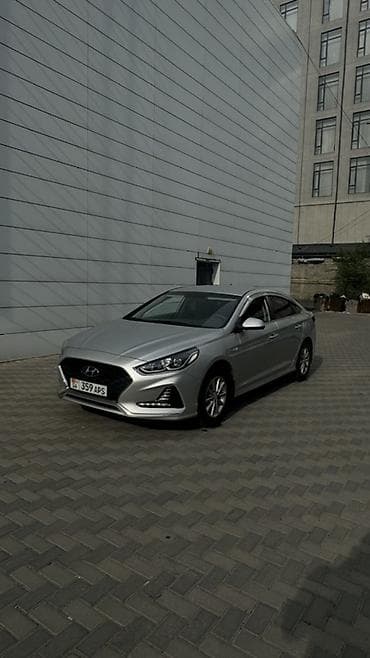 Hyundai Sonata: 2021 г., 2 л, Автомат, Газ, Седан
