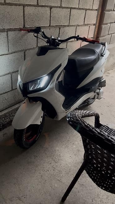 lalafo scooter: Стант проект М8 150cc сатылат, вложение только по пластику Вид😍 Тяга — 1