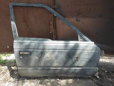 продать старые вещи в бишкеке: Дверь Комплект Nissan, Б/у, Оригинал — 1