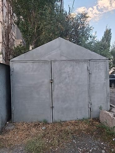 Продаю гараж с МЕСТОМ в мкр Тунгуч Подходит под все машины, большой -