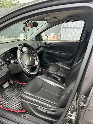 mini copper: Chevrolet Spark: 2016 г., Автомат, Бензин, Хэтчбэк — 6
