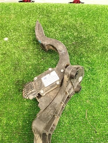 step: Педаль газа Hyundai Santa Fe CM 2008 (б/у) КУЗОВНЫЕ ДЕТАЛИ - #капот — 1