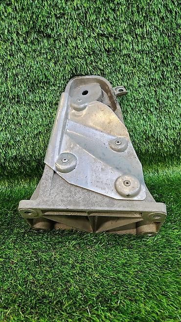 м5: Лапа двс правая е60 м54 22 11 —-6 761 112 Год 2004 В отличном — 3