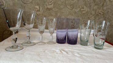 Стаканы и фужеры!
Каждого вида есть по 2 шт.
Каждая пара по 200 сом