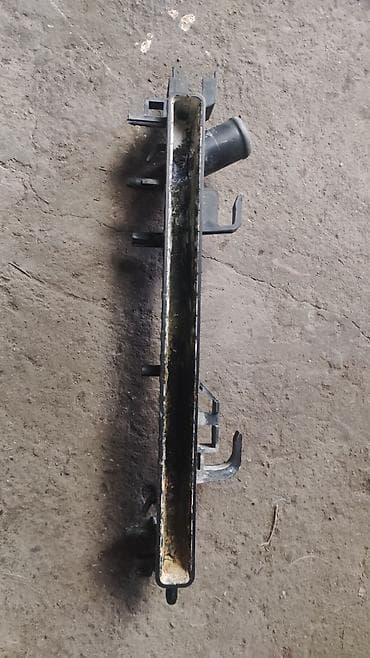 renault master: Renault Duster бачок радиатора, Рено Дастер радиаторный бачок Правый — 2