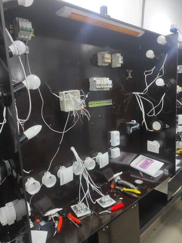 радом: Электрик | Монтаж электрощитов, Установка стиральных машин, Монтаж розеток Больше 6 лет опыта — 1