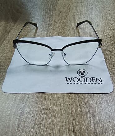 очки для зрения с солнцезащитными насадками: Продаю женские компьютерные очки в идеальном состоянии — 1