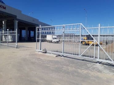 профнастил для забора: Изготовление и монтаж заборов всех видов, глухие из профнастила — 14