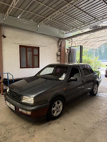 марат авто: Volkswagen Vento: 1994 г., 1.8 л, Механика, Бензин, Седан — 3
