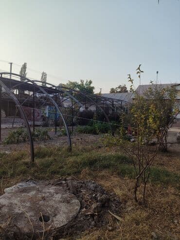 шкаф с раздвижными дверями: Каркас теплицы (арочная конструкция) Описание: - Арочный — 4