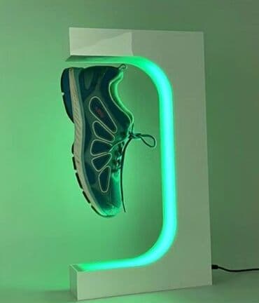 шиномонтажное оборудование для грузовых автомобилей бу: Рекламная стойка для обуви — 1