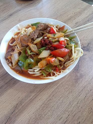 мал доктор: Я ищу работу повара, специализирующегося на горячем блюде. ​​У меня 15 — 3