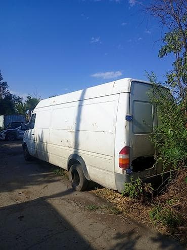 bud e9: Легкий грузовик, Mercedes-Benz, Стандарт, Б/у — 5