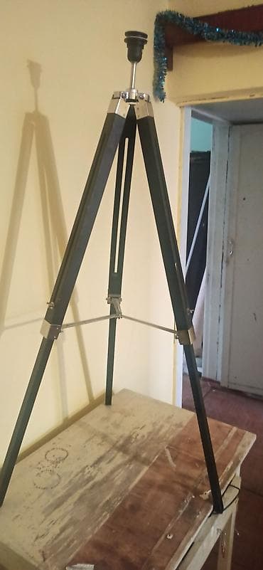 лампы для ногтей: Тренога-держатель для напольного торшера/лампы. - Конструкция на трех — 3