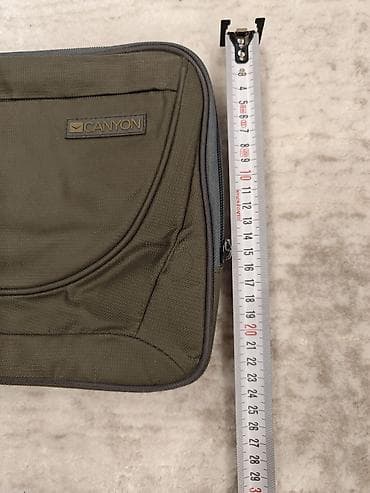 книги: Чехлы/сумки для планшетов и iPad, б/у, недорого. В комплекте: - Синий — 7