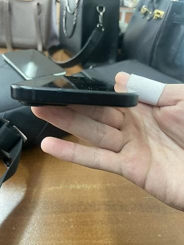 iphone 11 pro maks: IPhone 14, Черный — 6