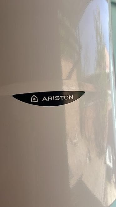 Бойлер электрический Ariston BLU1 R ABS Практически новый,продаем в at lalafo.kg Бойлер электрический Ariston BLU1 R ABS Практически новый,продаем в