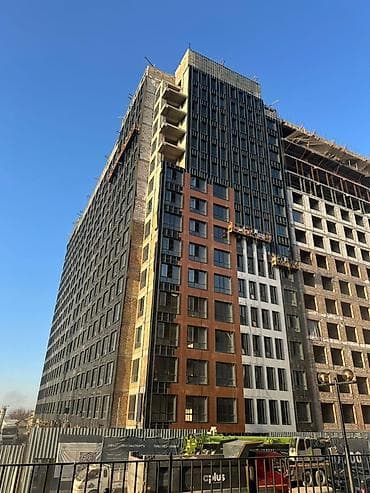 Недвижимость: Строится, 3 комнаты, 80 м² — 1
